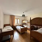 Vandrarhem Hostel *